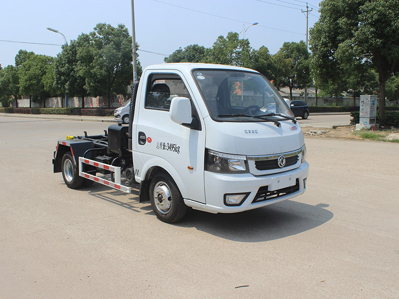 東風(fēng)汽油途逸SCS5030ZXXEQ6車(chē)廂可卸式垃圾車(chē)