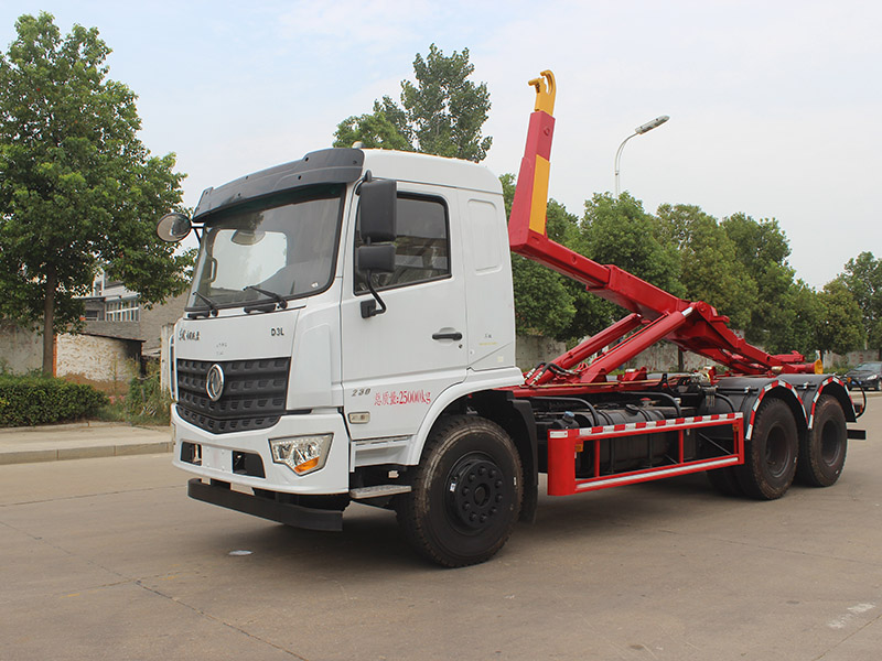 東風(fēng)專(zhuān)底后八輪SCS5250ZXXDFV車(chē)廂可卸式垃圾車(chē)