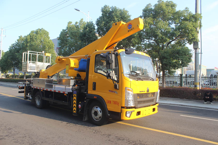 潤(rùn)知星牌SCS5071JGKZZ6型高空作業(yè)車(chē)